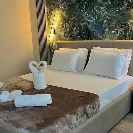 Comfort Porcelan * טיראנה